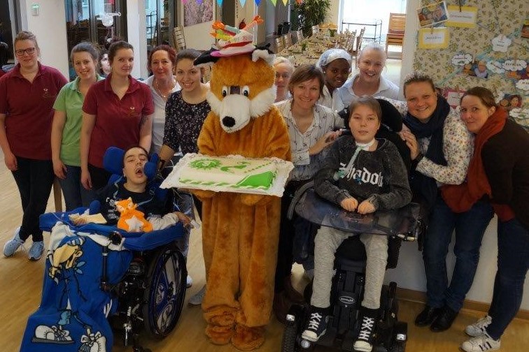 Geburtstag Kinderhospiz Gruppenbild 15.03.18 (3)